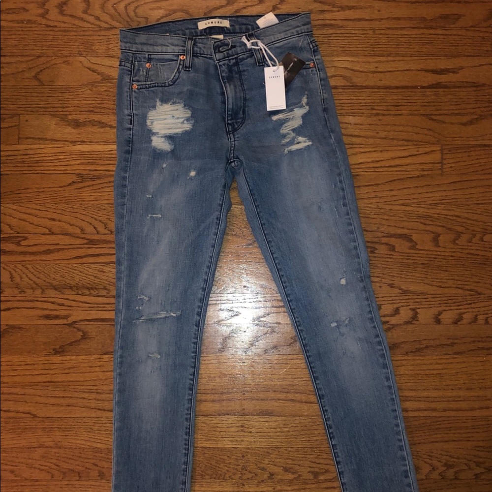 NWT Comune ripped skinny jeans